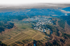 Vue aérienne de Du nord-ouest à le quartier Freiolsheim in Gaggenau dans le département Bade-Wurtemberg, Allemagne