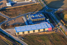 ITK Engineering GmbH dans le parc industriel Im Speyerer Tal à Rülzheim dans le département Rhénanie-Palatinat, Allemagne d'en haut