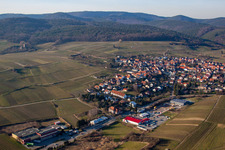 Enregistrement par drone de Quartier Schweigen in Schweigen-Rechtenbach dans le département Rhénanie-Palatinat, Allemagne