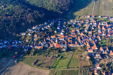 Vue oblique de Oberdorfstr à Oberotterbach dans le département Rhénanie-Palatinat, Allemagne