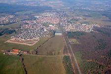 Mertzwiller dans le département Bas Rhin, France depuis l'avion
