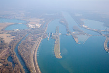 Enregistrement par drone de Écluse à Gambsheim dans le département Bas Rhin, France