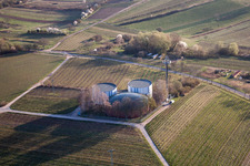 Vue aérienne de Châteaux d'eau/réservoirs à le quartier Arzheim in Landau in der Pfalz dans le département Rhénanie-Palatinat, Allemagne
