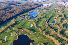 Enregistrement par drone de Golf Course Landgut Dreihof - GOLF absolu le matin à le quartier Dreihof in Essingen dans le département Rhénanie-Palatinat, Allemagne