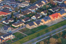 Forstlandallee à Jockgrim dans le département Rhénanie-Palatinat, Allemagne d'en haut