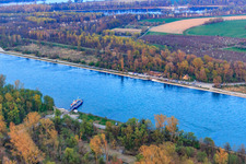 Vue aérienne de Ferry du Rhin de Leimersheim à Leopoldshafen à Leimersheim dans le département Rhénanie-Palatinat, Allemagne
