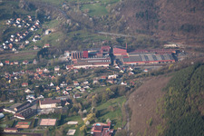 Niederbronn-les-Bains dans le département Bas Rhin, France vu d'un drone