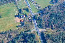 Langenberg dans le département Rhénanie-Palatinat, Allemagne depuis l'avion