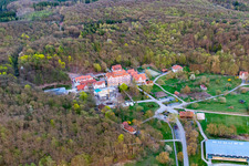Vue aérienne de Haubinda dans le département Thuringe, Allemagne