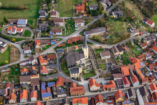 Vue aérienne de Saint-Jacques-le-Majeur à Hollstadt dans le département Bavière, Allemagne