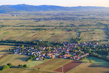 Vue oblique de Knöringen dans le département Rhénanie-Palatinat, Allemagne