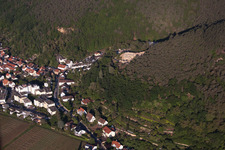 Vue aérienne de Le d. Altart à le quartier Haardt in Neustadt an der Weinstraße dans le département Rhénanie-Palatinat, Allemagne