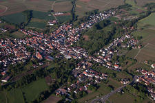 Quartier Ingenheim in Billigheim-Ingenheim dans le département Rhénanie-Palatinat, Allemagne vu d'un drone