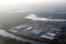 Vue aérienne de Zone industrielle d'Oberwald, PEG à Wörth am Rhein dans le département Rhénanie-Palatinat, Allemagne