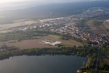 Quartier Leopoldshafen in Eggenstein-Leopoldshafen dans le département Bade-Wurtemberg, Allemagne vue du ciel