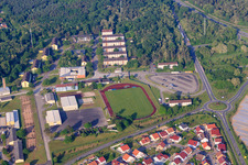 Vue aérienne de Terrain de sport à la caserne Südpfalz à Germersheim dans le département Rhénanie-Palatinat, Allemagne