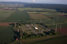 Poste de Grohnde à Emmerthal dans le département Basse-Saxe, Allemagne vue d'en haut