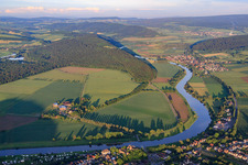 Vue aérienne de Heidbrink à Polle dans le département Basse-Saxe, Allemagne