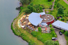 Vue aérienne de Restaurant Strandgut Höxter sur le lac Godelheim à Höxter dans le département Rhénanie du Nord-Westphalie, Allemagne