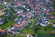 Vue aérienne de Quartier Erkeln in Brakel dans le département Rhénanie du Nord-Westphalie, Allemagne