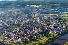 Vue aérienne de Quartier Lüchtringen in Höxter dans le département Rhénanie du Nord-Westphalie, Allemagne