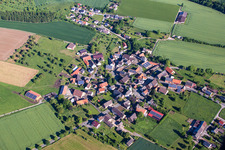 Vue aérienne de Quartier Drenke in Beverungen dans le département Rhénanie du Nord-Westphalie, Allemagne