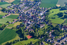 Vue aérienne de Complexe immobilier du monastère copte orthodoxe Propsteistrasse à le quartier Brenkhausen in Höxter dans le département Rhénanie du Nord-Westphalie, Allemagne