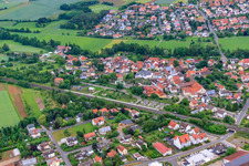 Vue aérienne de Gare Oberwerrn à le quartier Oberwerrn in Niederwerrn dans le département Bavière, Allemagne