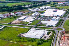 Vue aérienne de Zone industrielle et implantation d'entreprise Maintal avec SRAM à le quartier Oberndorf in Schweinfurt dans le département Bavière, Allemagne