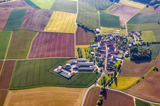 Vue aérienne de Avec la bioénergie à le quartier Rupprechtshausen in Unterpleichfeld dans le département Bavière, Allemagne