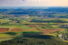 Vue aérienne de Vue de la ville depuis le nord à le quartier Versbach in Würzburg dans le département Bavière, Allemagne