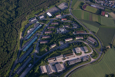 Vue aérienne de Caserne militaire de la Bundeswehr de la zone d'entraînement militaire à Hardheim dans le département Bade-Wurtemberg, Allemagne