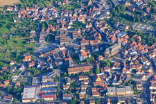 Vue aérienne de Centre avec St. Alban et Erftalhalle à Hardheim dans le département Bade-Wurtemberg, Allemagne