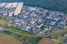Vue aérienne de Zone industrielle de l'Albert-Einstein-Straße à la Dietmar-Hopp-Allee avec Heidelberger Druckmaschinen AG, SAP SE et Evora IT Solutions GmbH à Walldorf dans le département Bade-Wurtemberg, Allemagne