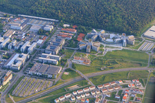 Vue aérienne de Zone industrielle sur Dietmar-Hopp-Allee avec SAP SE à Walldorf dans le département Bade-Wurtemberg, Allemagne