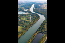 Vue aérienne de Cours du Rhin entre Dettenheim et Hördt à le quartier Liedolsheim in Dettenheim dans le département Bade-Wurtemberg, Allemagne
