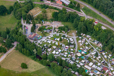 Vue aérienne de Camping nature Albtal à le quartier Etzenrot in Waldbronn dans le département Bade-Wurtemberg, Allemagne