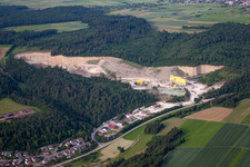 Vue aérienne de Décharge et carrière à le quartier Sulz am Eck in Wildberg dans le département Bade-Wurtemberg, Allemagne