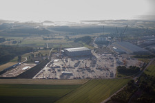 Vue aérienne de Centrale de mélange de béton et de matériaux de construction de Schwenk Zement KG Fabrikstraße dans le district de Pfraunstetten à le quartier Grossallmendingen in Allmendingen dans le département Bade-Wurtemberg, Allemagne