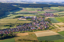 Vue aérienne de Vue des rues et des maisons dans les quartiers résidentiels à le quartier Dietingen in Blaustein dans le département Bade-Wurtemberg, Allemagne