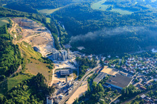 Vue aérienne de Carrière Blaustein - Herrlingen - Beibruck et Märker Kalk GmbH à le quartier Klingenstein in Blaustein dans le département Bade-Wurtemberg, Allemagne