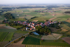 Vue aérienne de Village - Vue à le quartier Uigendorf in Unlingen dans le département Bade-Wurtemberg, Allemagne