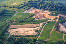 Vue aérienne de Carrière Merdingen de Saint-Gobain Weber GmbH à Merdingen dans le département Bade-Wurtemberg, Allemagne
