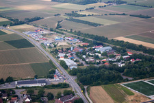 Vue aérienne de Zone industrielle et commerciale S à Buggingen dans le département Bade-Wurtemberg, Allemagne