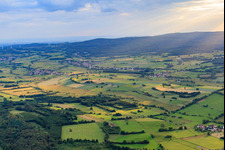 Vue aérienne de Paysage arable et de prairie à Grebenhain dans le département Hesse, Allemagne