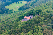 Vue aérienne de Enzianhütte Rhön à le quartier Dietges in Hilders dans le département Hesse, Allemagne