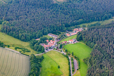 Vue aérienne de Landgasthof Hessenmühle à le quartier Kleinlüder in Großenlüder dans le département Hesse, Allemagne