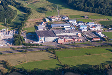 Vue aérienne de Complexe immobilier et terrain du Engelbert Strauss Workwearstore® à le quartier Wirtheim in Biebergemünd dans le département Hesse, Allemagne