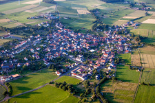 Vue aérienne de Quartier Wenings in Gedern dans le département Hesse, Allemagne