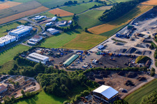 Vue aérienne de Zone industrielle Buchrasen III avec Enders Produktion GmbH à le quartier Buchrasen in Oberleichtersbach dans le département Bavière, Allemagne